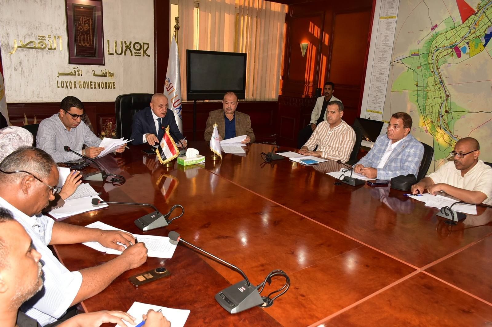 مناقشة ملف تقنين أراضي الدولة وموقف تحصيل الملفات مستوفاة الشروط مناقشة ملف تقنين أراضي الدولة وموقف تحصيل الملفات مستوفاة الشروط