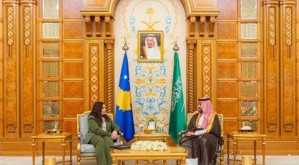ولي العهد يلتقي رئيسة كوسوفا ورئيس غويانا ورئيس وزراء الجبل الأسود