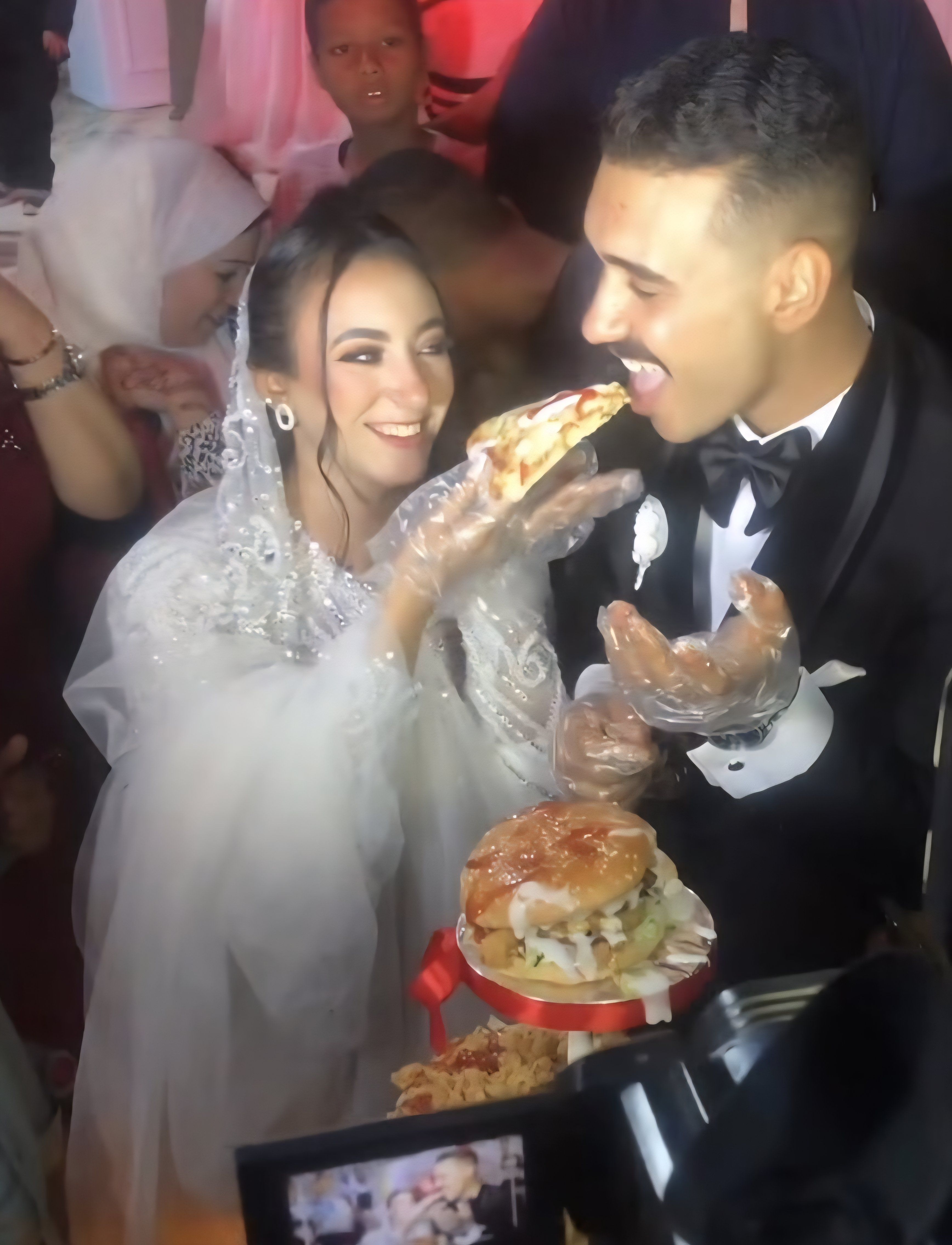 بيتزا بدل التورتة بيتزا بدل التورتة