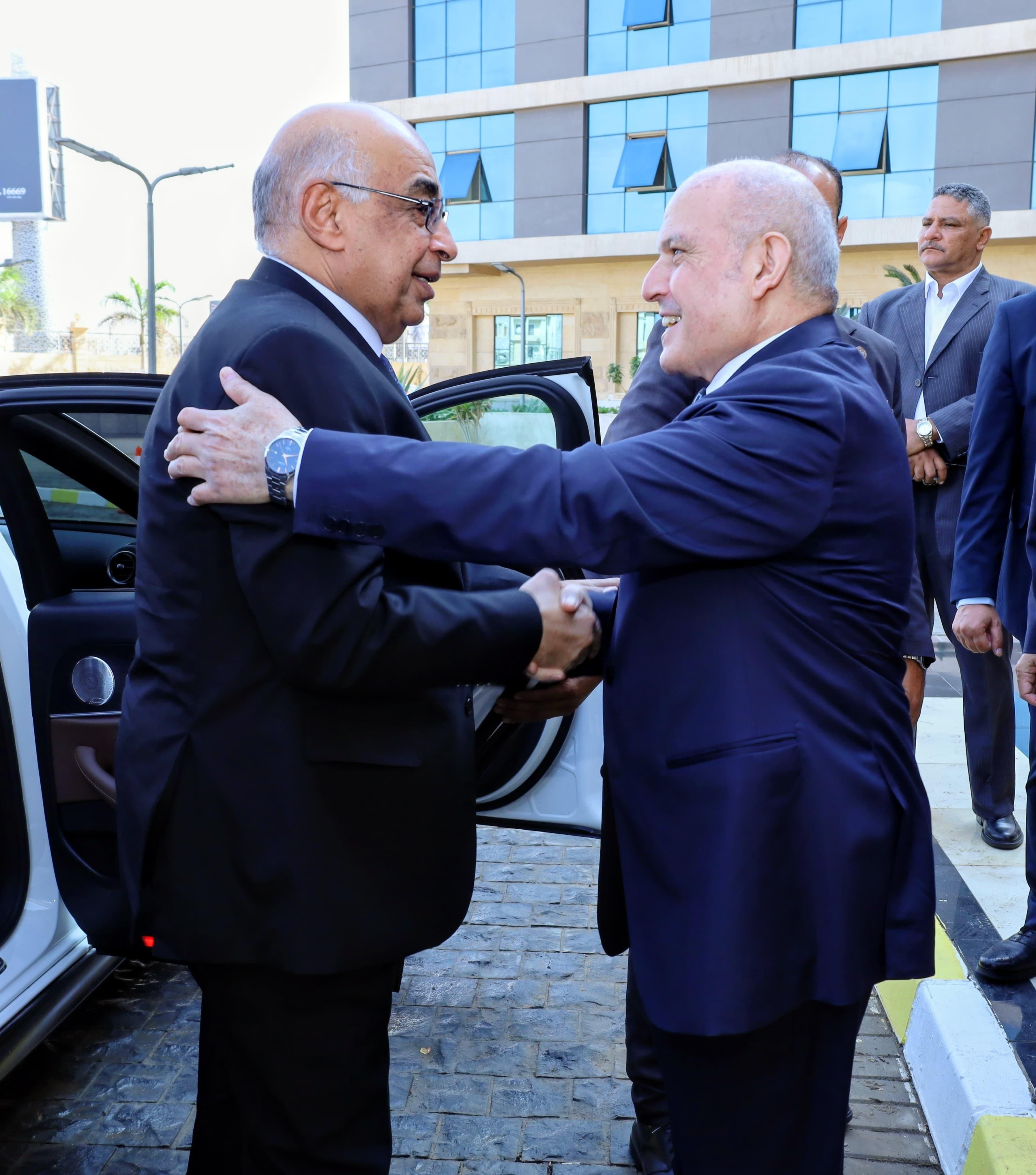 رئيس النيابة الإدارية يستقبل المستشار عدنان فنجري وزير العدل (4) رئيس النيابة الإدارية يستقبل المستشار عدنان فنجري وزير العدل (4)