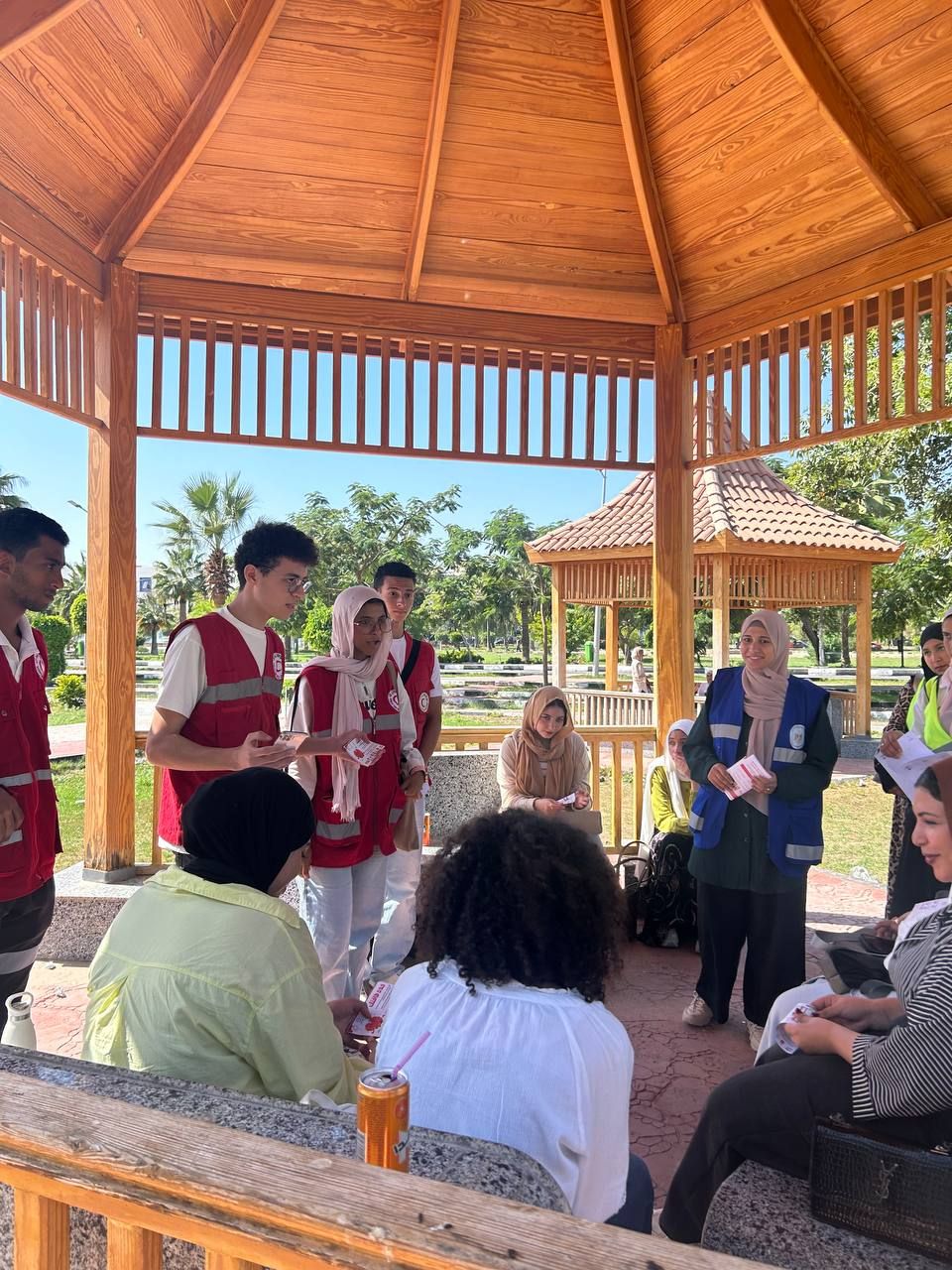 الهلال الأحمر يُطلق حملة «ريد ويك» بالجامعات الهلال الأحمر يُطلق حملة «ريد ويك» بالجامعات