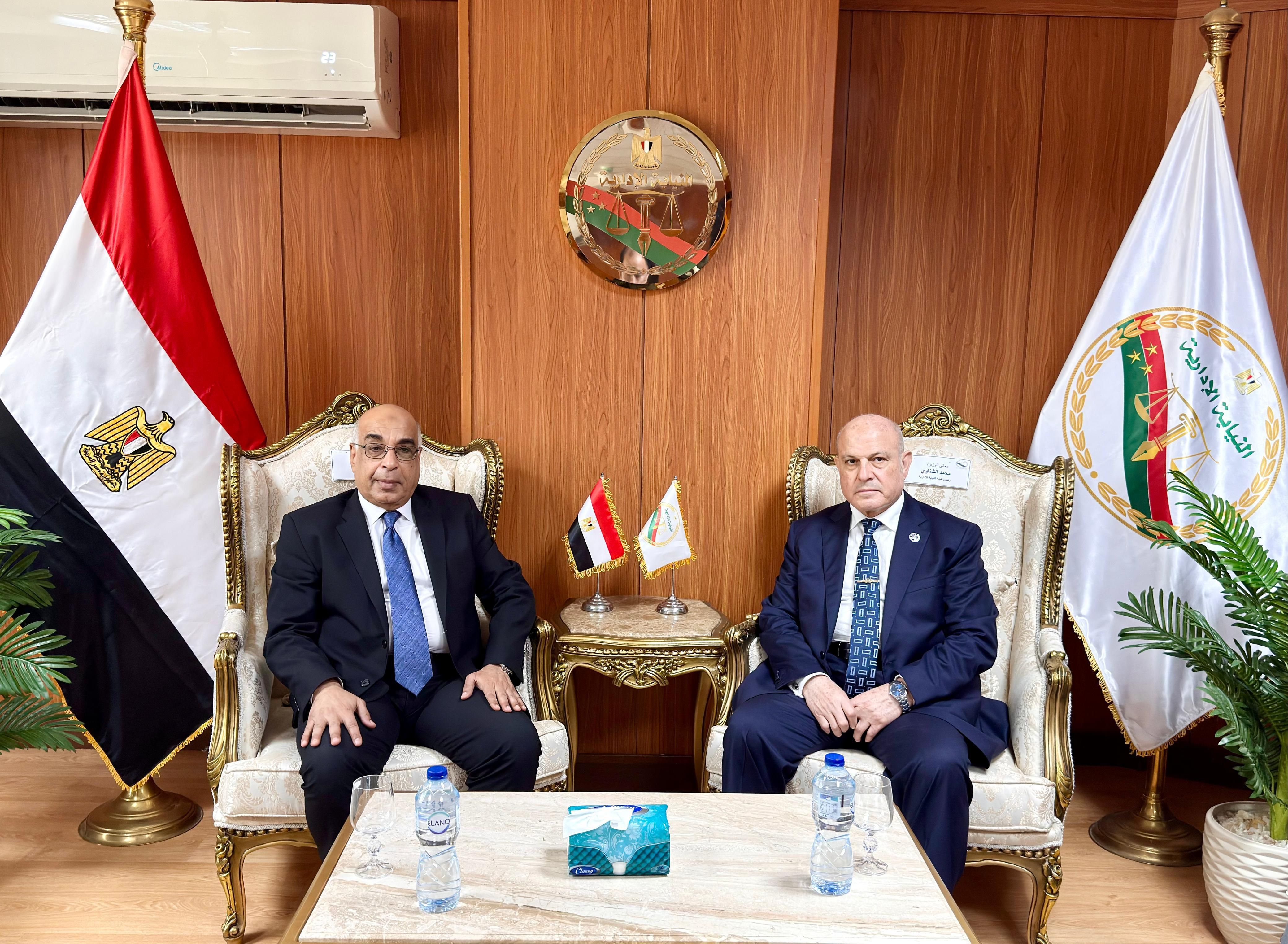 رئيس النيابة الإدارية يستقبل المستشار عدنان فنجري وزير العدل (2) رئيس النيابة الإدارية يستقبل المستشار عدنان فنجري وزير العدل (2)