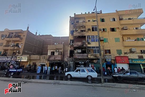 تفاصيل اندلاع حريق بعقار سكنى بسبب انفجار أسطوانة مخبز بأسوان (5) تفاصيل اندلاع حريق بعقار سكنى بسبب انفجار أسطوانة مخبز بأسوان (5)
