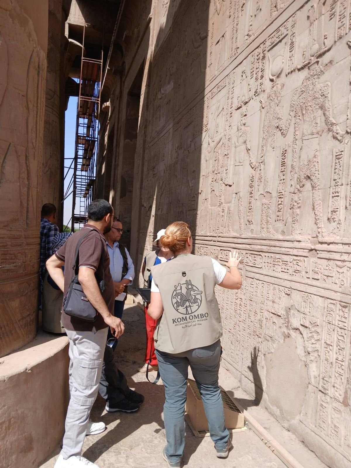 أعمال البعثة الألمانية بمعبد كوم أمبو (1) أعمال البعثة الألمانية بمعبد كوم أمبو (1)