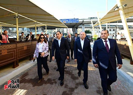 رئيس الوزراء يفتتح مشروع تطوير سوق العتبة بعد اكتمال الأعمال وإعادة التأهيل (16) رئيس الوزراء يفتتح مشروع تطوير سوق العتبة بعد اكتمال الأعمال وإعادة التأهيل (16)