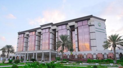 لأول مرة بالمملكة والعالم.. “التخصصي” ينجح في استئصال ورم دماغي باستخدام الروبوت