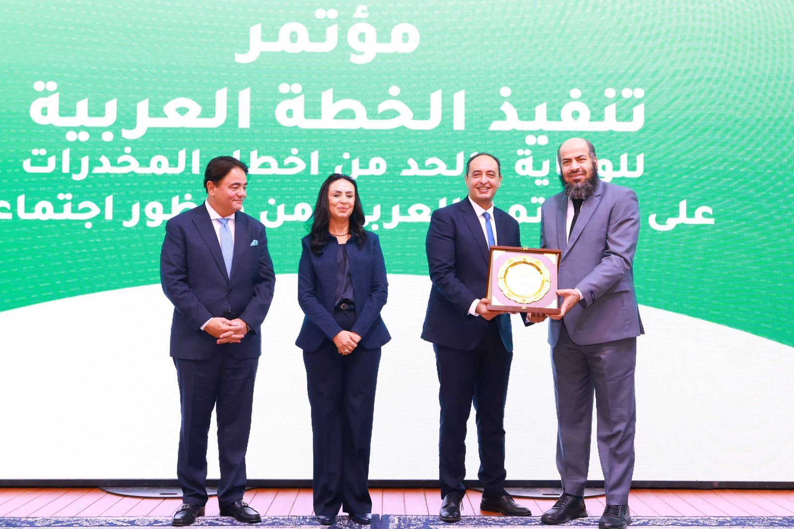 مدير صندوق مكافحة الإدمان يستعرض محاور عمل الخطة العربية للوقاية من المخدرات في ظل تطورات المشكلة عالميا مدير صندوق مكافحة الإدمان يستعرض محاور عمل الخطة العربية للوقاية من المخدرات في ظل تطورات المشكلة عالميا