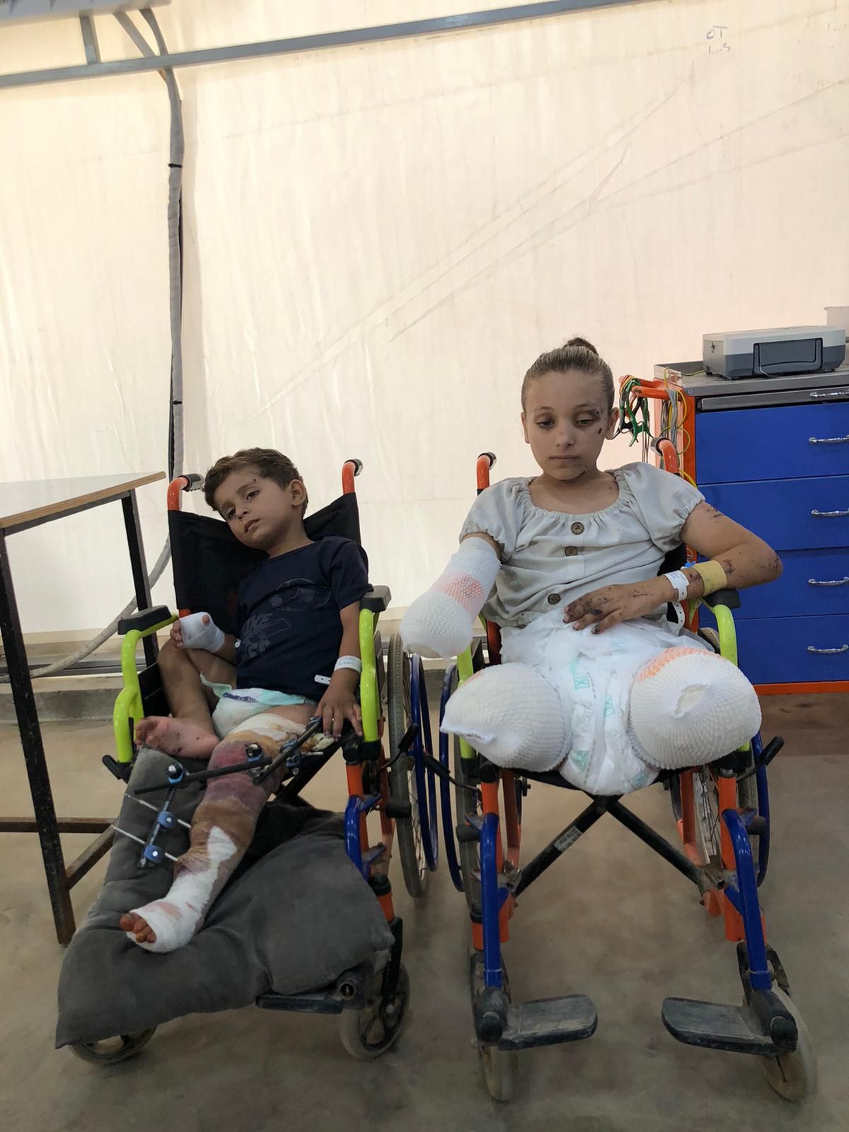 نور فرج وشقيقها يحيى نور فرج وشقيقها يحيى