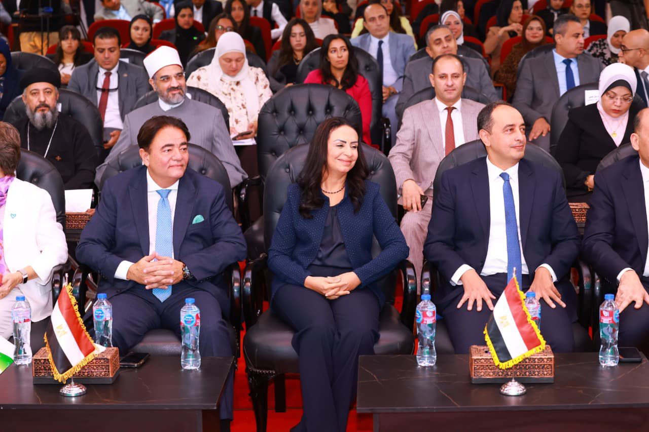 خلال المؤتمر خلال المؤتمر