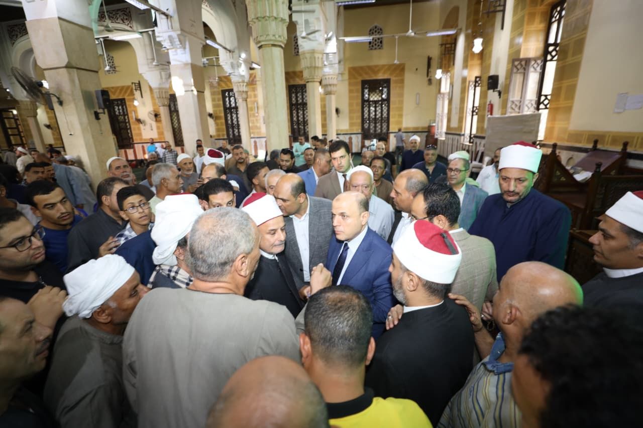 محافظ كفر الشيخ بمسجد الدسوقي محافظ كفر الشيخ بمسجد الدسوقي
