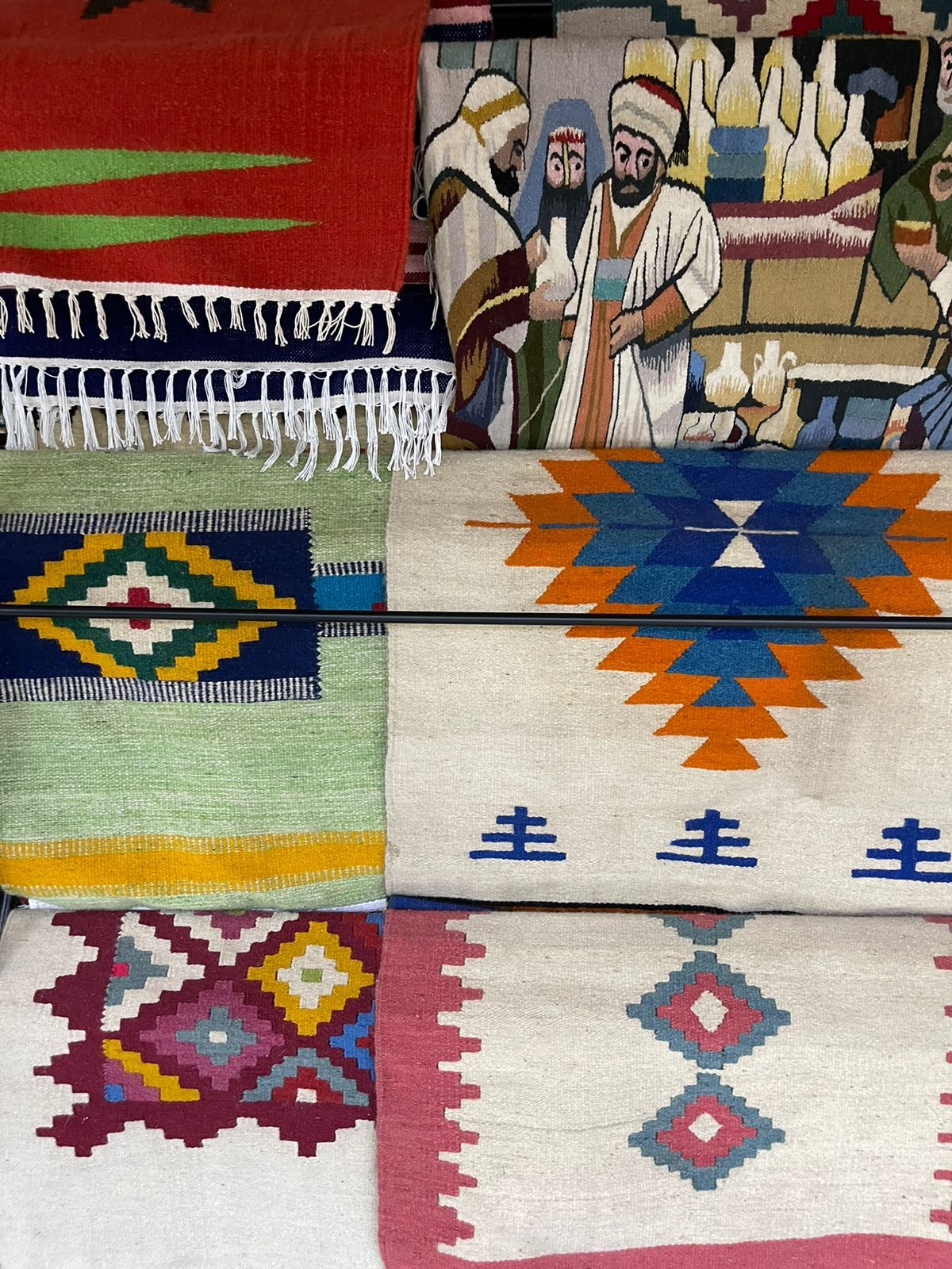 السجاد اليدوي بيد عم جابر السجاد اليدوي بيد عم جابر