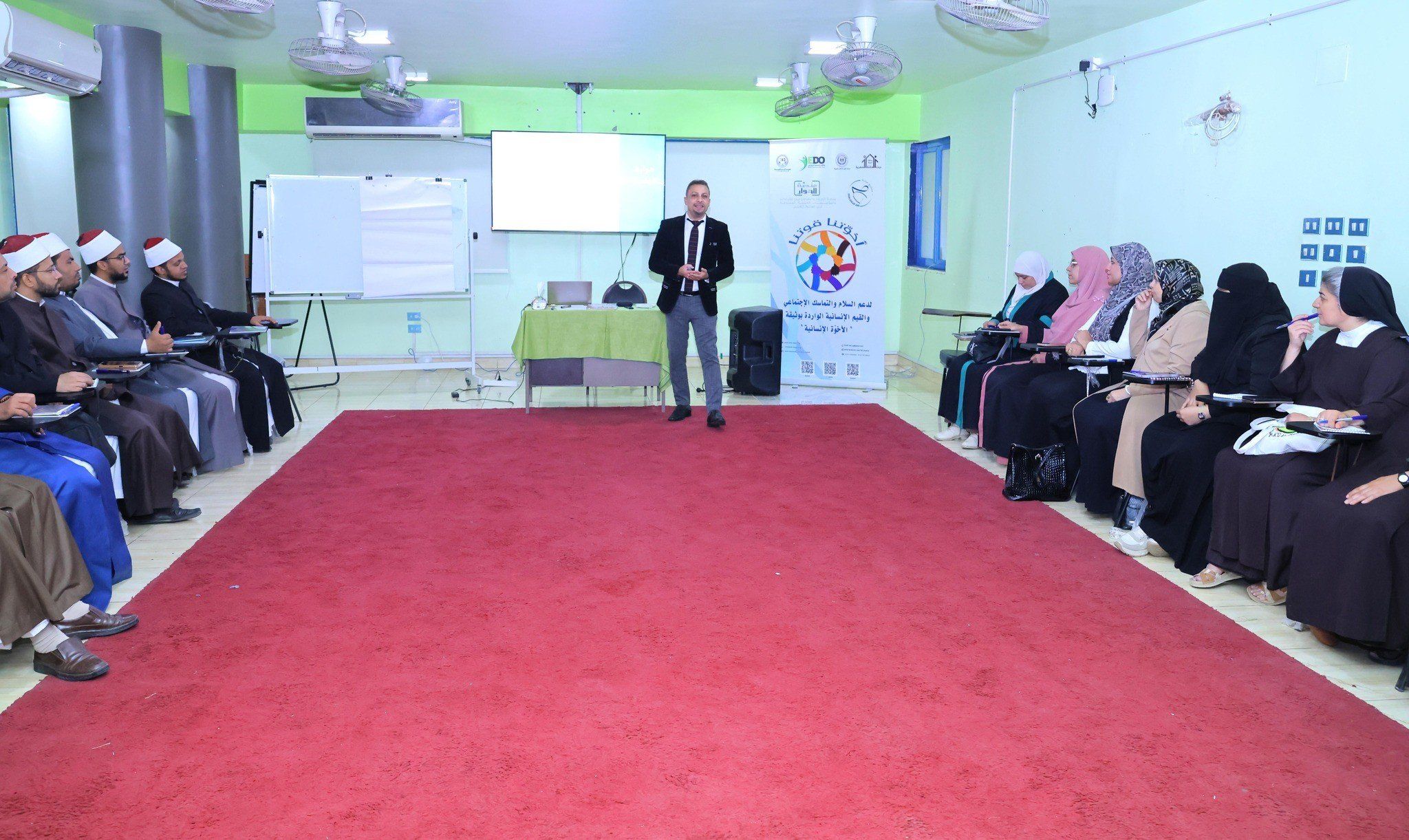 جانب من التدريب جانب من التدريب