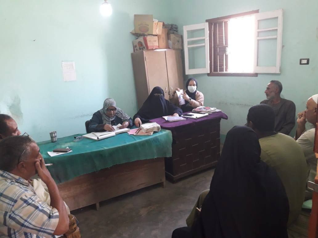 توعية المواطنين بأهمية الثروة الحيوانية والحفاظ عليها بقرى الأقصر توعية المواطنين بأهمية الثروة الحيوانية والحفاظ عليها بقرى الأقصر