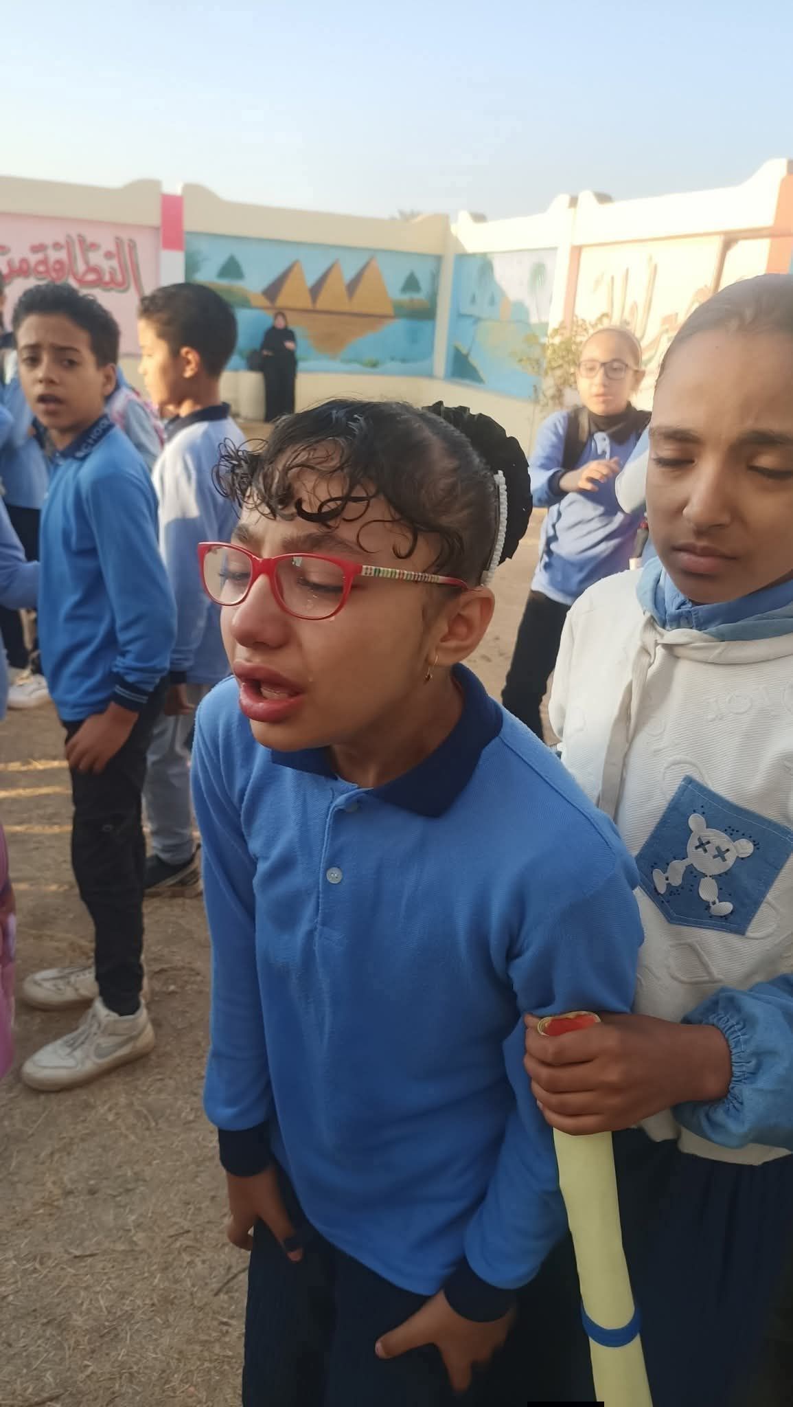 حزن تلاميذ صفط الحنا بالشرقية لوفاة معلمهم (5) حزن تلاميذ صفط الحنا بالشرقية لوفاة معلمهم (5)