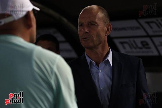 المدير الفني للنادي الاهلى سروب المدير الفني للنادي الاهلى سروب