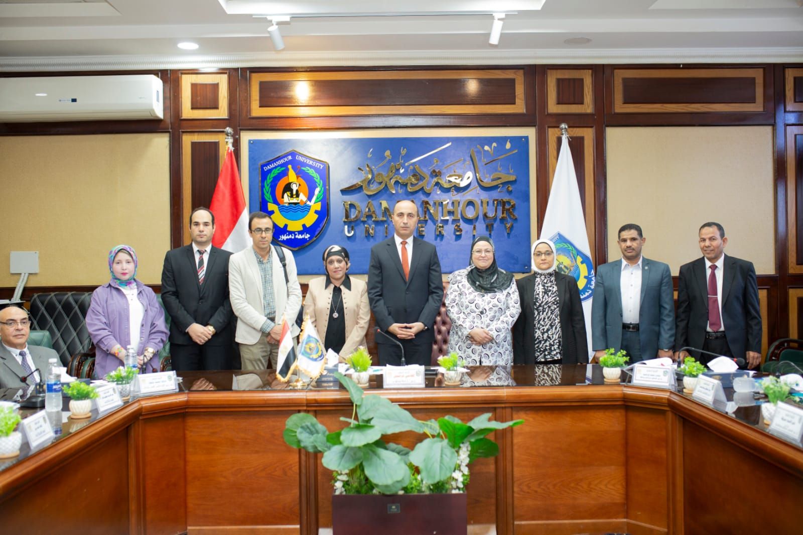 6f0f0643-d5f8-4c90-8f4d-f9bde40ce9ff 6f0f0643-d5f8-4c90-8f4d-f9bde40ce9ff