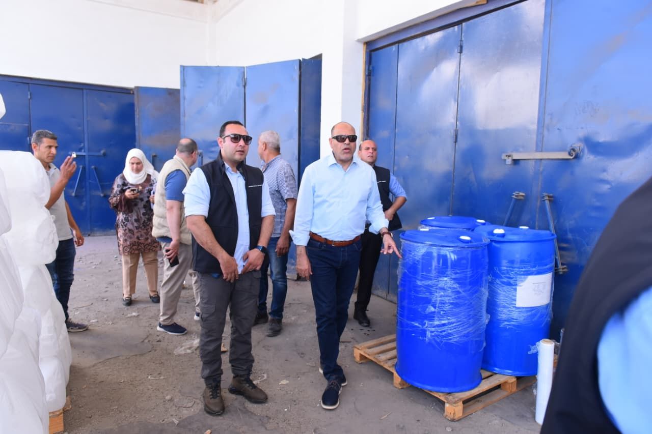 جولة محمد جبران وزير العمل جولة محمد جبران وزير العمل