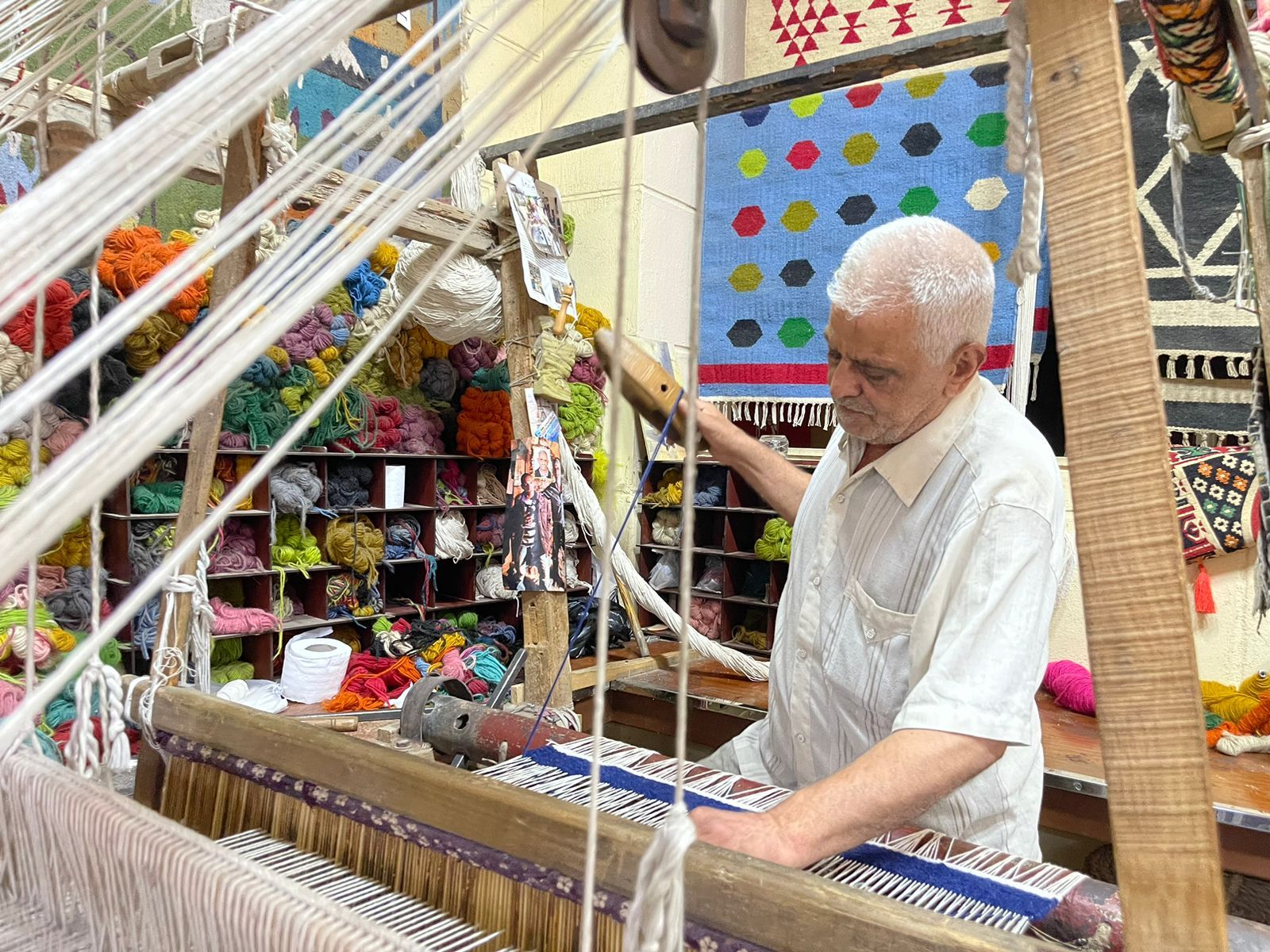 صانع السجاد اليدوي صانع السجاد اليدوي