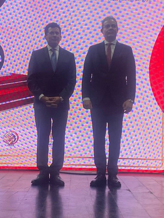 وزارة الشباب والرياضة تُكرم نقيب الإعلاميين (1) وزارة الشباب والرياضة تُكرم نقيب الإعلاميين (1)