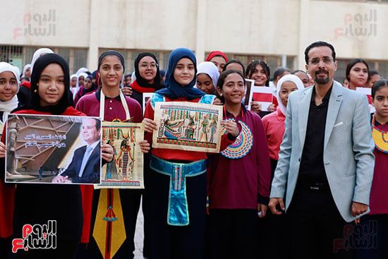 احتفالات الطلاب بالمتحف المصرى خلال طابور الصباح (21)