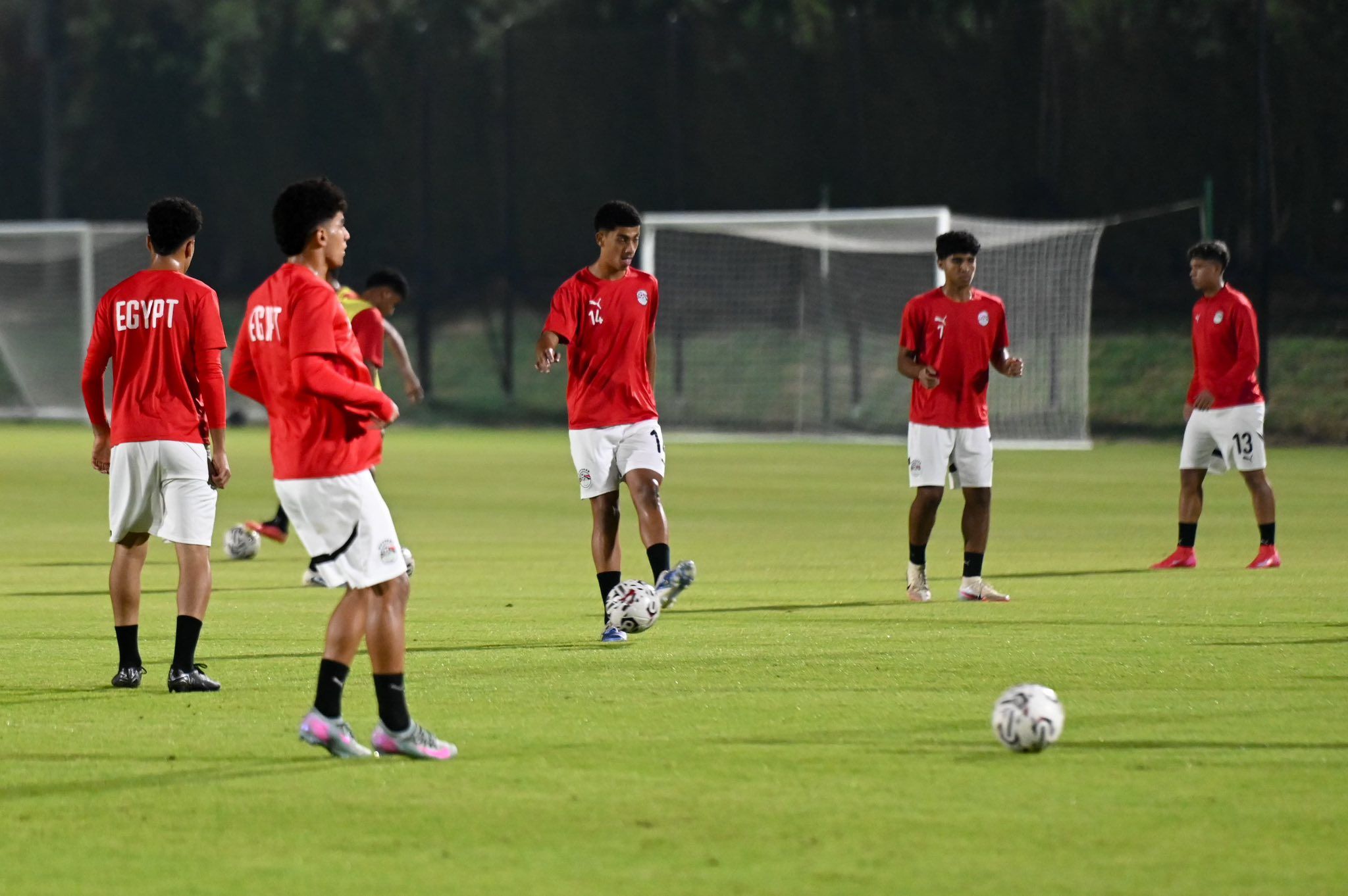 منتخب مصر للناشئين يواصل تدريباته استعدادًا لكأس العالم (7) منتخب مصر للناشئين يواصل تدريباته استعدادًا لكأس العالم (7)
