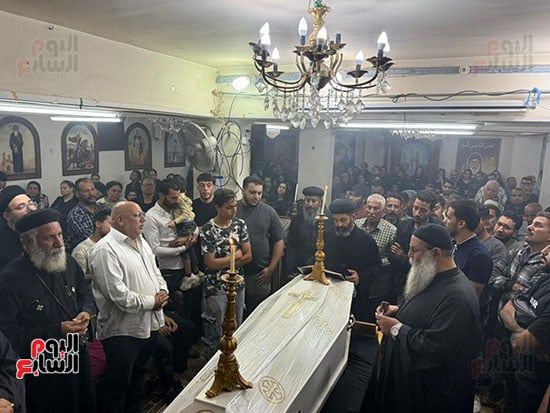 تشييع جنازة المصور كيرلس صلاح (13)