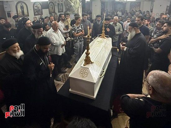 تشييع جنازة المصور كيرلس صلاح (11)