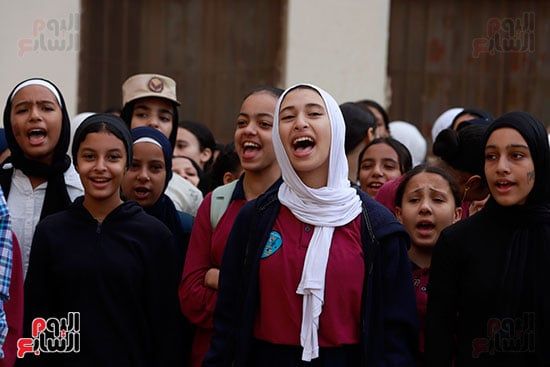 احتفالات الطلاب بالمتحف المصرى خلال طابور الصباح (27)