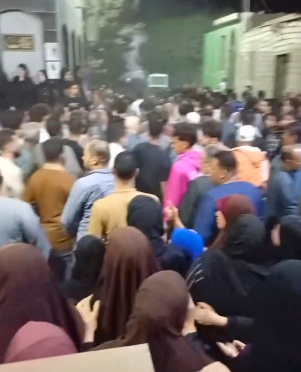 تشيع الجثامين (4) تشيع الجثامين (4)