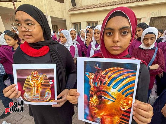 احتفالات الطلاب بالمتحف المصرى خلال طابور الصباح (34)