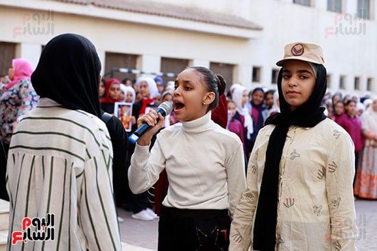 احتفالات الطلاب بالمتحف المصرى خلال طابور الصباح (14)