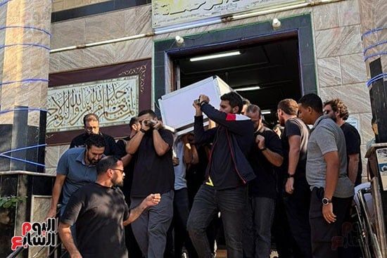 جنازة المصور ماجد هلال وسط محبيه وأقاربه جنازة المصور ماجد هلال وسط محبيه وأقاربه