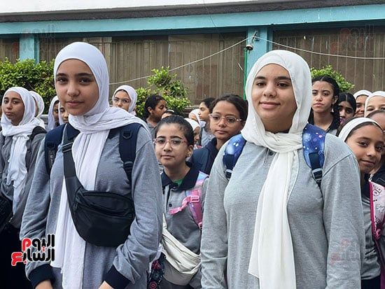 طالبات مدرسة الأورمان بالعجوزة