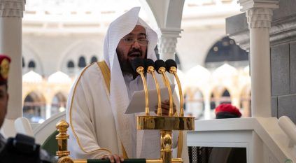 خطيب المسجد الحرام: ترتقي الأجيال وتنهض المجتمعات بنور القرآن