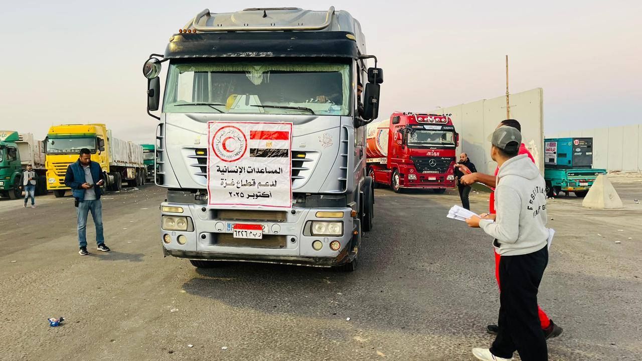 قافلة زاد العزة الـ 62 إلى غزة (7) قافلة زاد العزة الـ 62 إلى غزة (7)