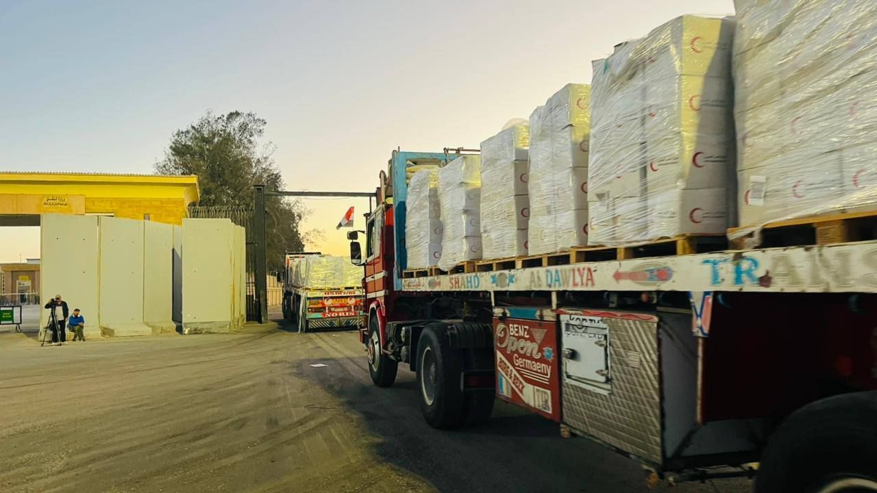 قافلة زاد العزة الـ 62 إلى غزة (8) قافلة زاد العزة الـ 62 إلى غزة (8)