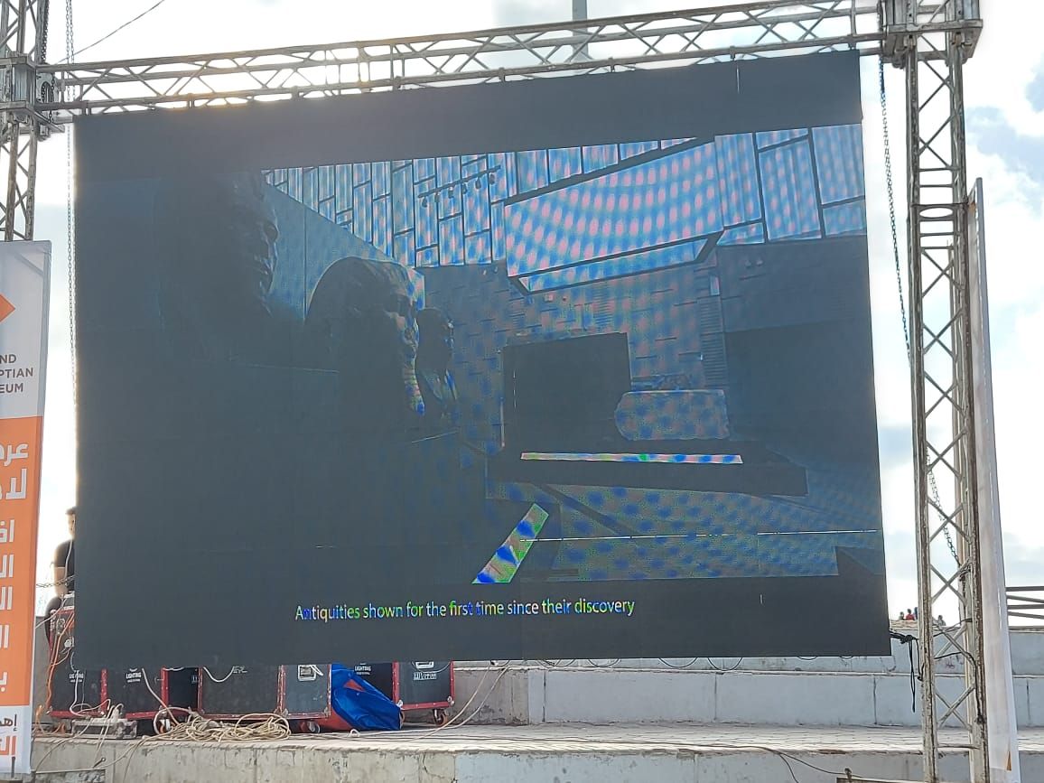 شاشات ميادين الإسكندرية (2) شاشات ميادين الإسكندرية (2)