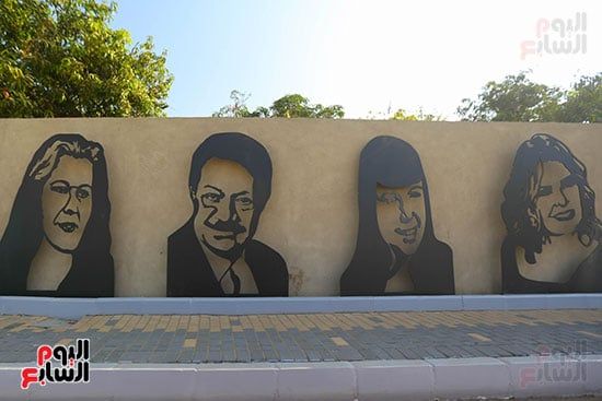 رموز مصر يزينون محيط المتحف الكبير رموز مصر يزينون محيط المتحف الكبير