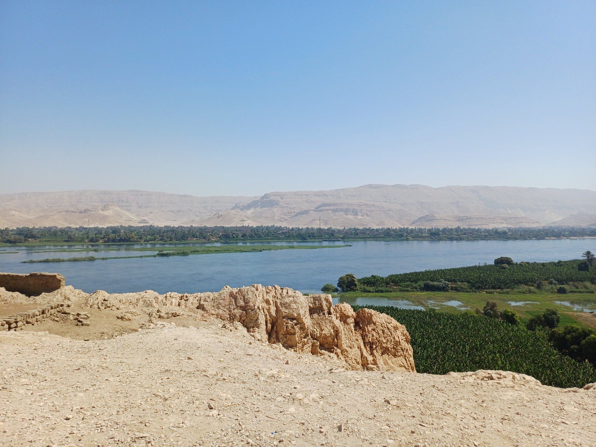 منطقة بين الجبلين الأثرية بإسنا وأبرز الإكتشافات الأثرية داخلها منطقة بين الجبلين الأثرية بإسنا وأبرز الإكتشافات الأثرية داخلها