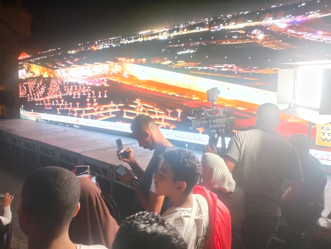 b21441fd-5391-47c2-b51d-4f3d990172be b21441fd-5391-47c2-b51d-4f3d990172be