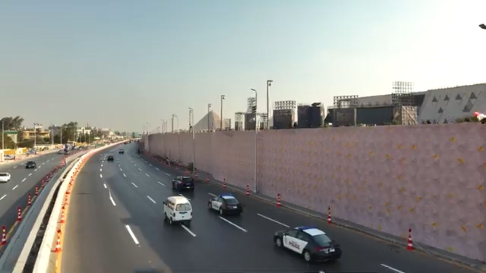 انتشار شرطي مكثف لتأمين ضيوف مصر قبل افتتاح المتحف المصري (5) انتشار شرطي مكثف لتأمين ضيوف مصر قبل افتتاح المتحف المصري (5)