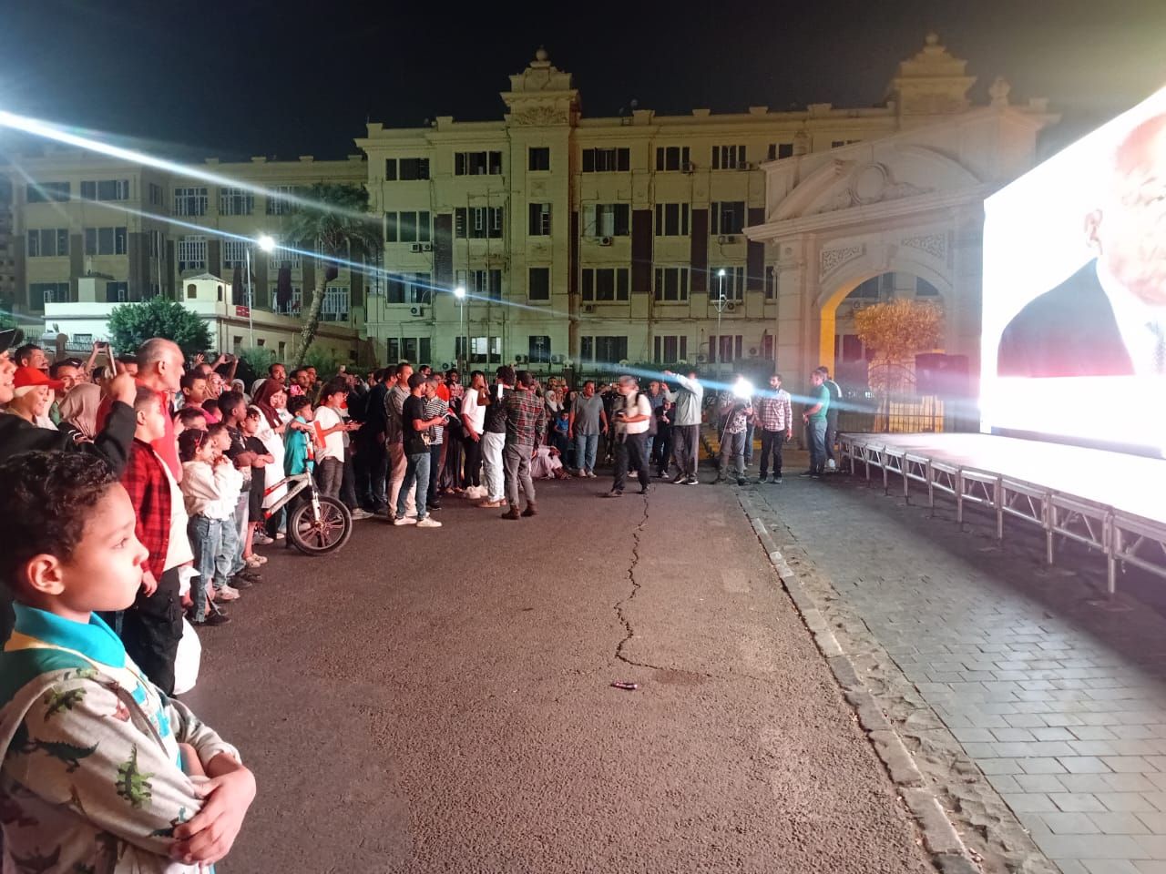 احتفالات بميدان عابدين بالقاهرة (4) احتفالات بميدان عابدين بالقاهرة (4)