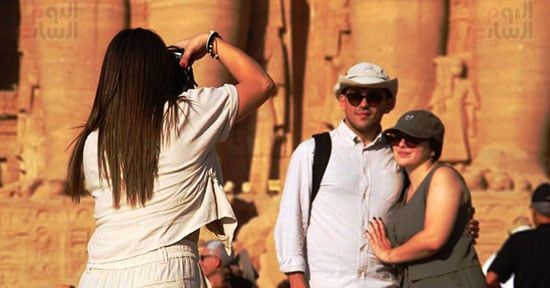 صور-العاشقين-أمام-معابد-أبوسمبل-(10) صور-العاشقين-أمام-معابد-أبوسمبل-(10)