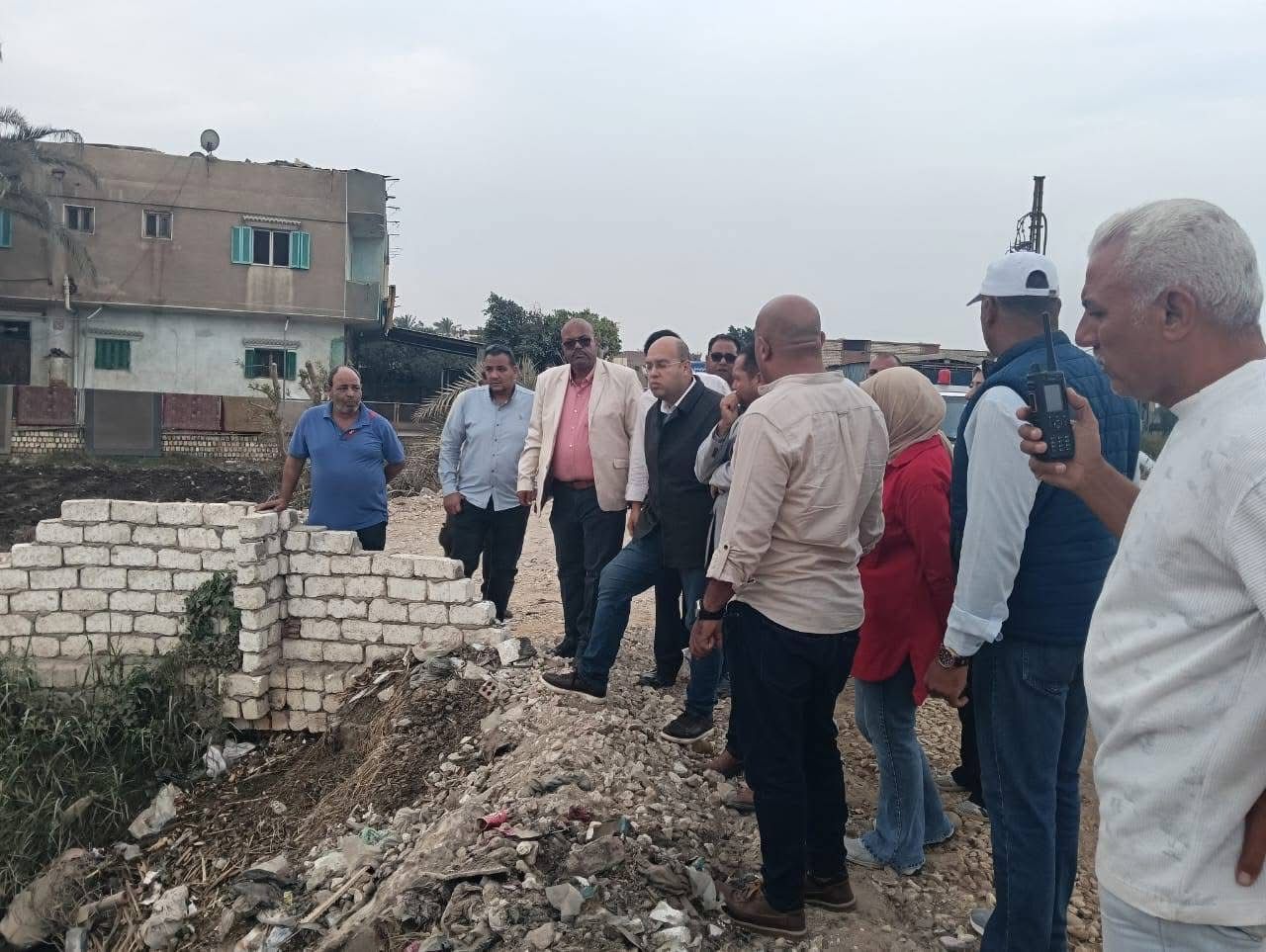 نائب محافظ الجيزة يتفقد أعمال التطوير بطرق كرداسة وأوسيم (3) نائب محافظ الجيزة يتفقد أعمال التطوير بطرق كرداسة وأوسيم (3)