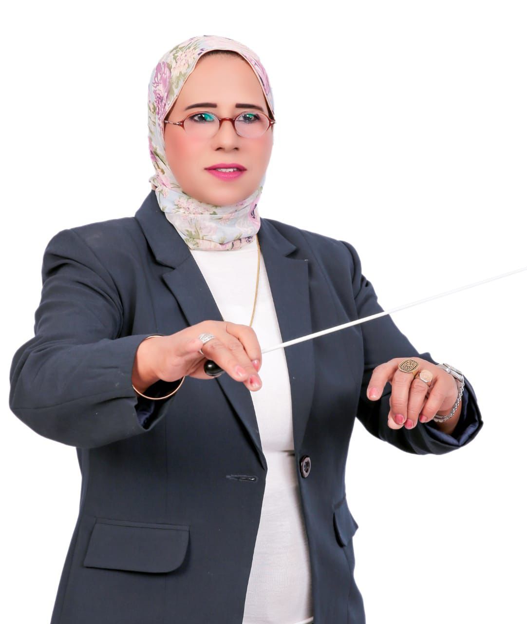 المايسترو إيمان الجنيدي (2) المايسترو إيمان الجنيدي (2)