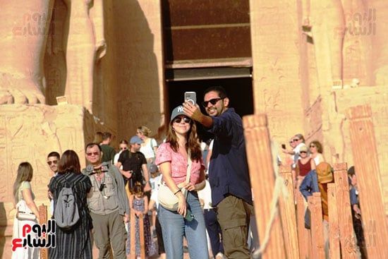 صور-العاشقين-أمام-معابد-أبوسمبل-(11) صور-العاشقين-أمام-معابد-أبوسمبل-(11)