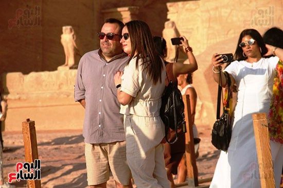 صور-العاشقين-أمام-معابد-أبوسمبل-(6) صور-العاشقين-أمام-معابد-أبوسمبل-(6)
