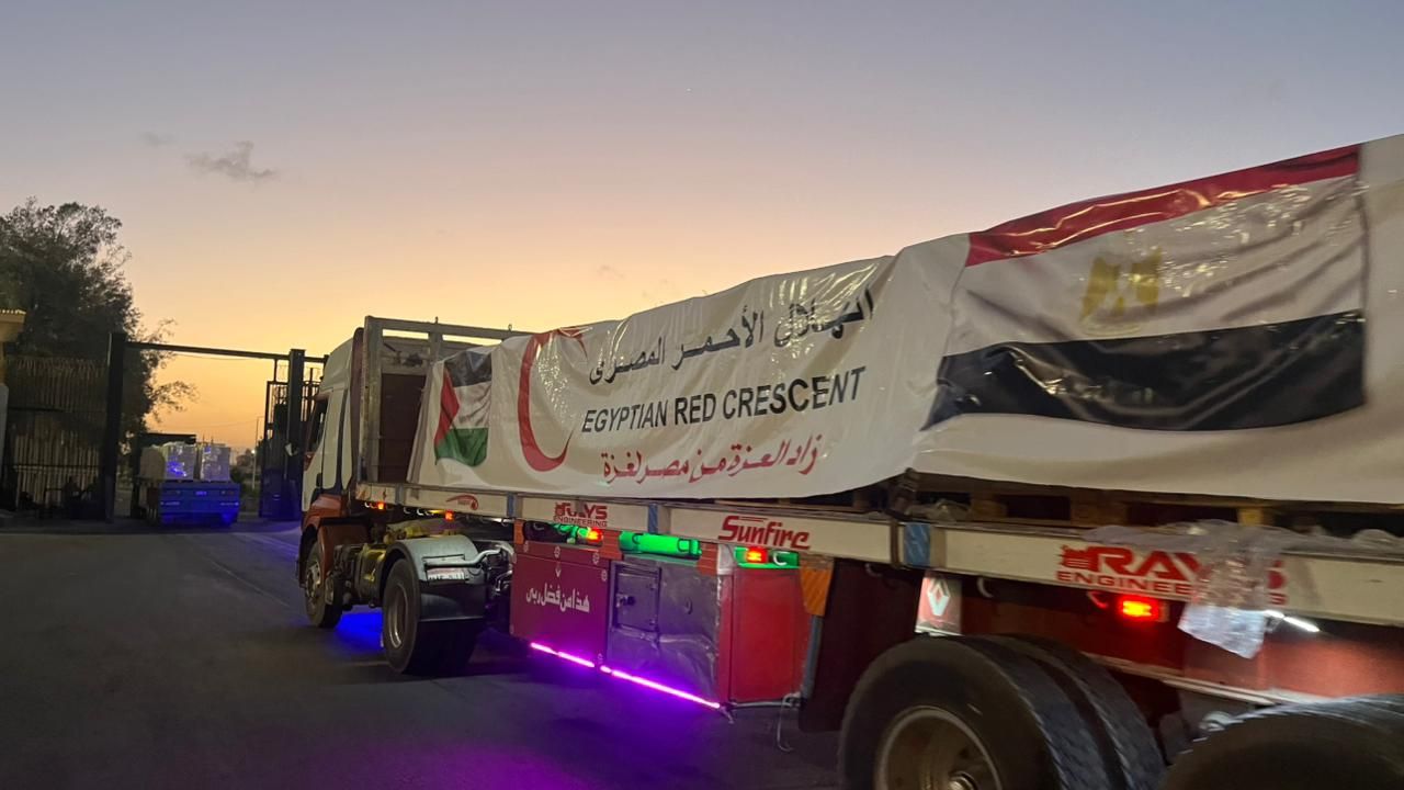 قوافل زاد العزة إلى غزة