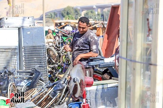 انواع متعددة من الخردة