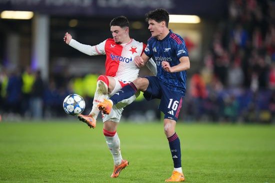 جانب من مباراة أرسنال و سلافيا براج جانب من مباراة أرسنال و سلافيا براج